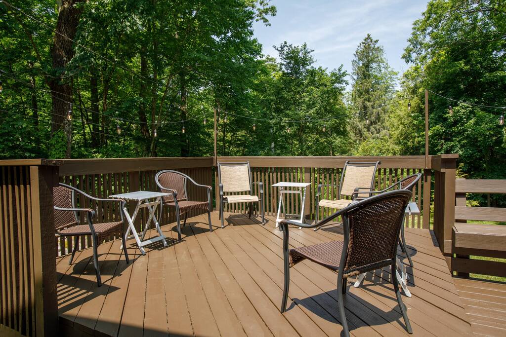 nature-lover's-delight-or-kitchen-or-cozy-fireplace/