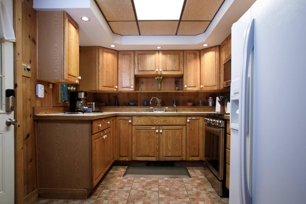 nature-lover's-delight-or-kitchen-or-cozy-fireplace/