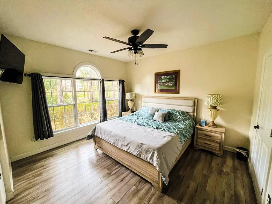  Experience Unparalleled Comfort in our Exquisite Bedroom Sanctuary
