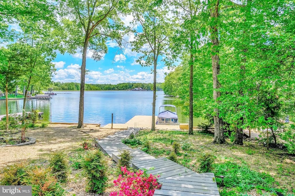 Reconnect with the Serenity of the Great Outdoors
