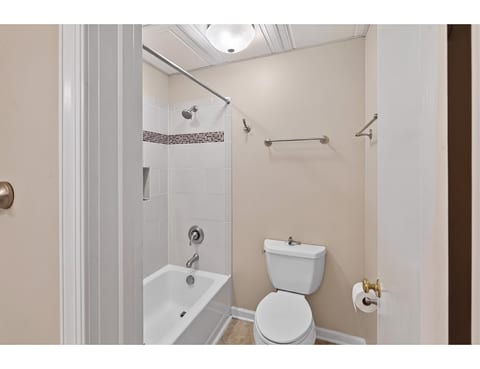 Lakeview Hideaway.   Large lakefront home.