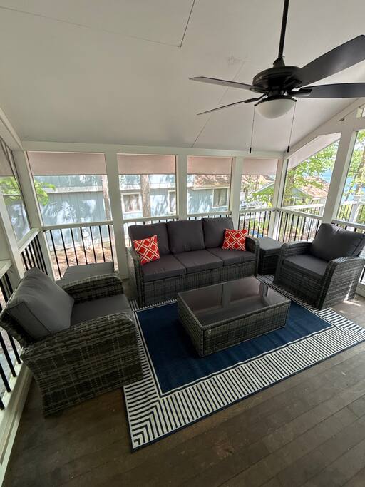 paradise-found:-lakefront-home-in-locust-grove/