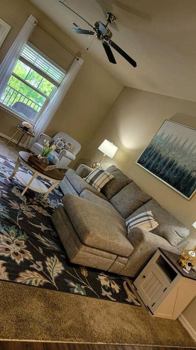 lakeside-bliss-or-near-airport-and-river-city-mp/