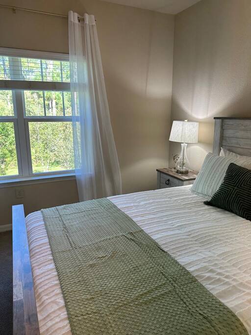 serene-comfort-or-near-airport-and-river-city-mp/