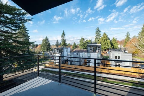 Bright and airy - the perfect spot to enjoy your morning coffee