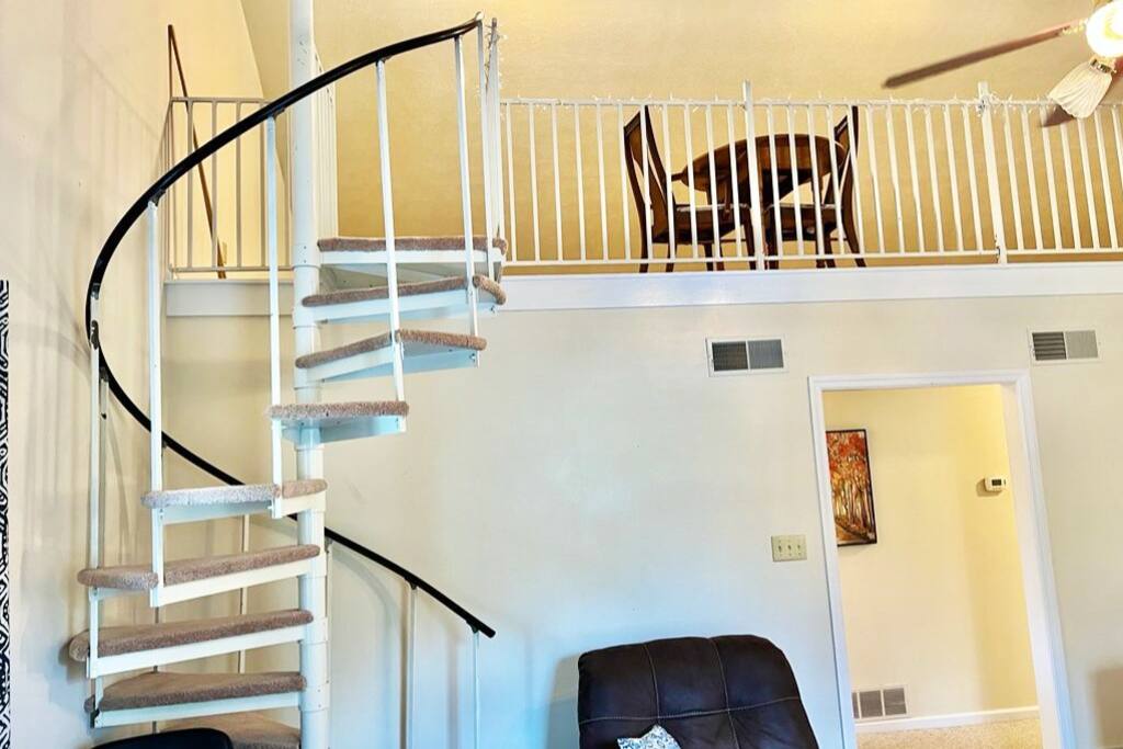 upper-cozy-corner-on-zimmerle/