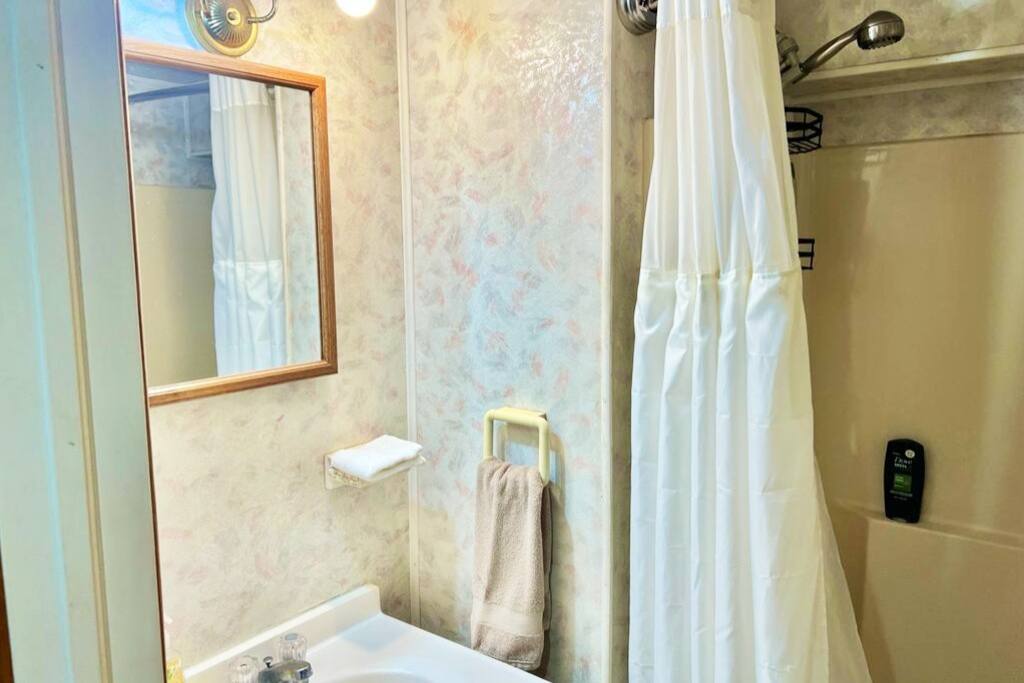 lower-cozy-corner-2-on-zimmerle/