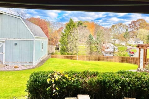 Outdoor Oasis: Serenity and Relaxation on the Back Patio