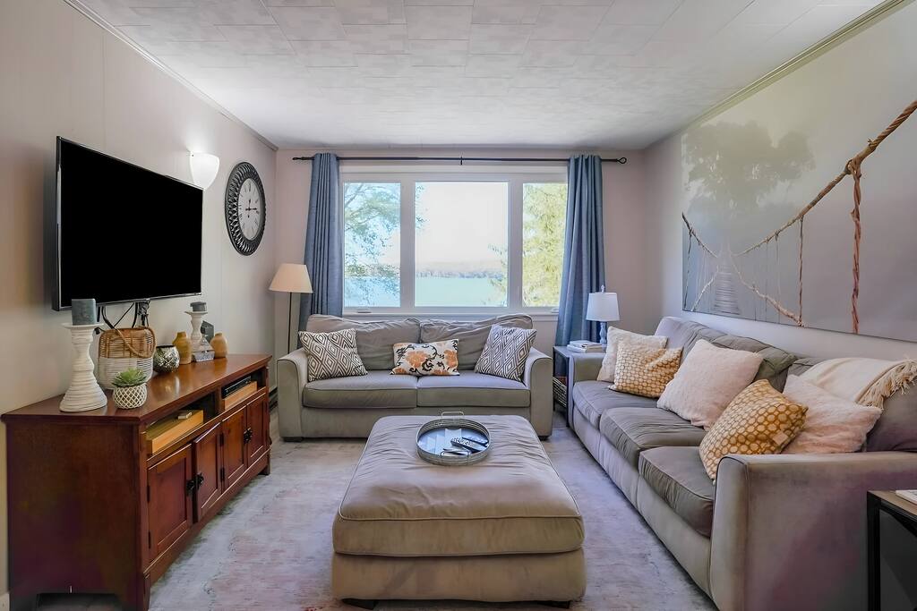 sunset-view:-lakefront-pet-friendly-or-dock/