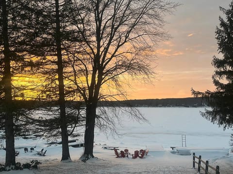 Sunset View: Lakefront Pet-Friendly | Dock