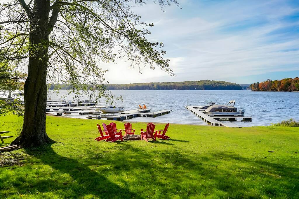 sunset-view:-lakefront-pet-friendly-or-dock/