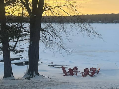 Sunset View: Lakefront Pet-Friendly | Dock