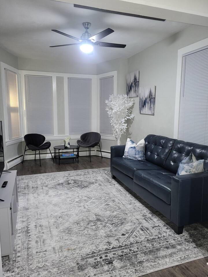 Downtown Delight: 1BR Near Asbury Park Beach - Asbury Park