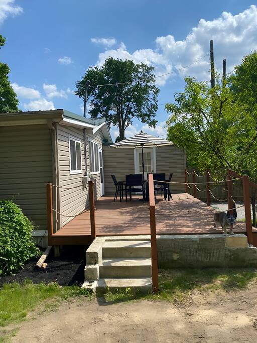 tranquil-pondside-escape/