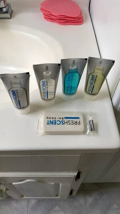 tranquil-pondside-escape/