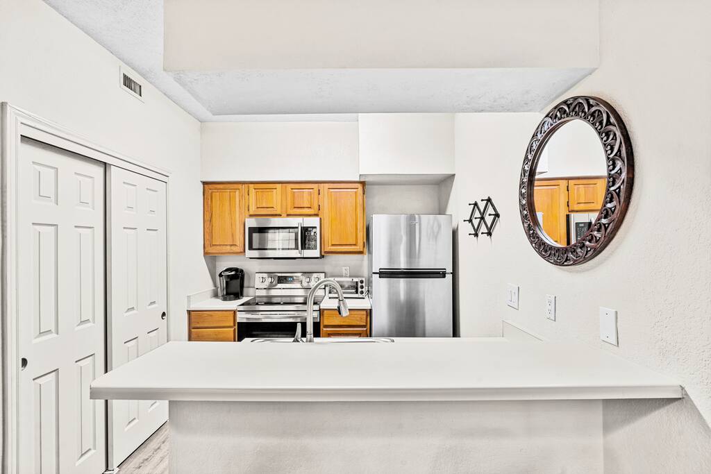 lake-travis-vista:-modern-condo-in-lago-vista/