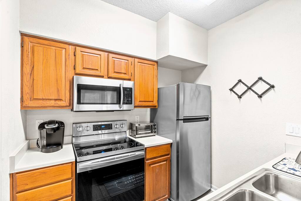 lake-travis-vista:-modern-condo-in-lago-vista/