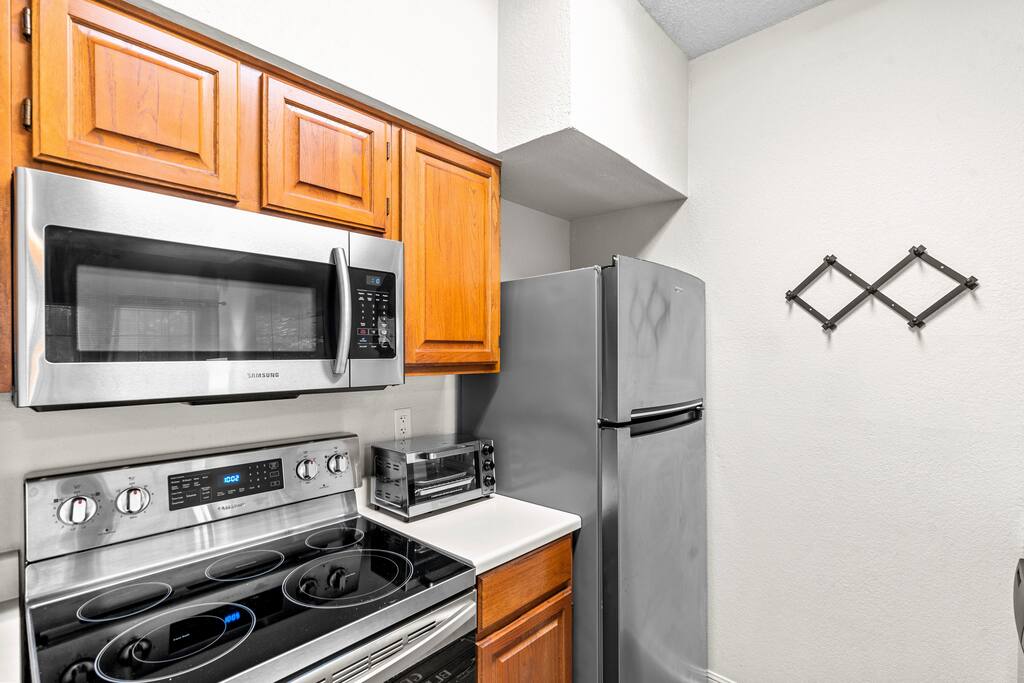 lake-travis-vista:-modern-condo-in-lago-vista/