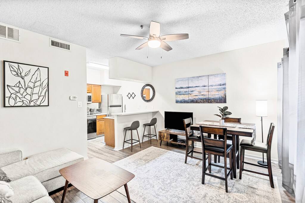 lake-travis-vista:-modern-condo-in-lago-vista/