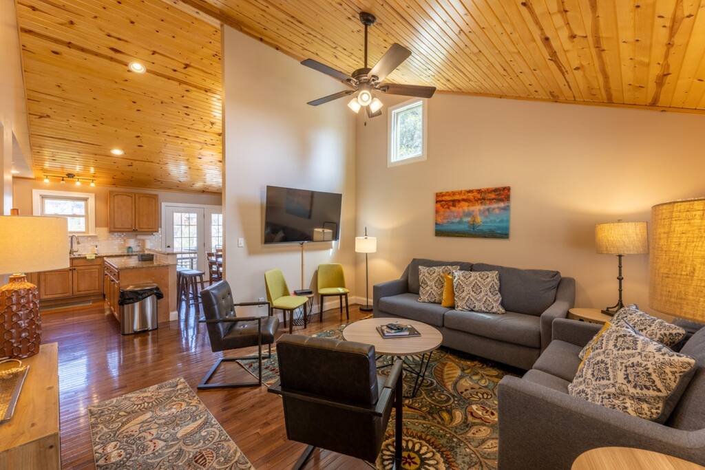 the-family-cabin-or-w-fire-pit/