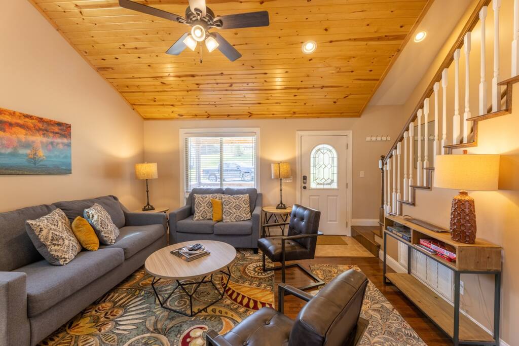 the-family-cabin-or-w-fire-pit/