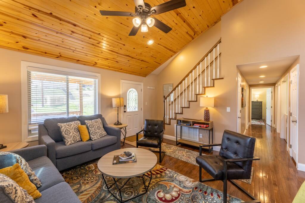 the-family-cabin-or-w-fire-pit/