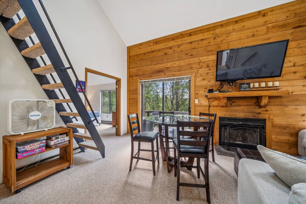 charming-3br-mt-retreat-near-seven-springs/