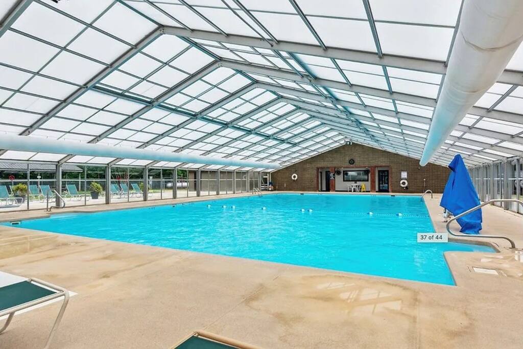 Indoor Pool in our community, located at the Eagle Mountain Recreation Center, along with an arcade, mini golf, tennis, and pickleball courts. 