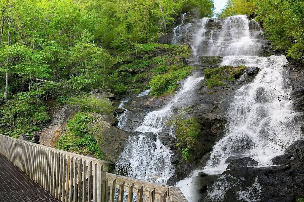 Amicalola Falls State Park – Georgia’s tallest waterfall at 729 feet! Hike the scenic trails, climb the stairs alongside the falls, or enjoy the breathtaking views. A must-see family adventure just a short drive from the cabin.