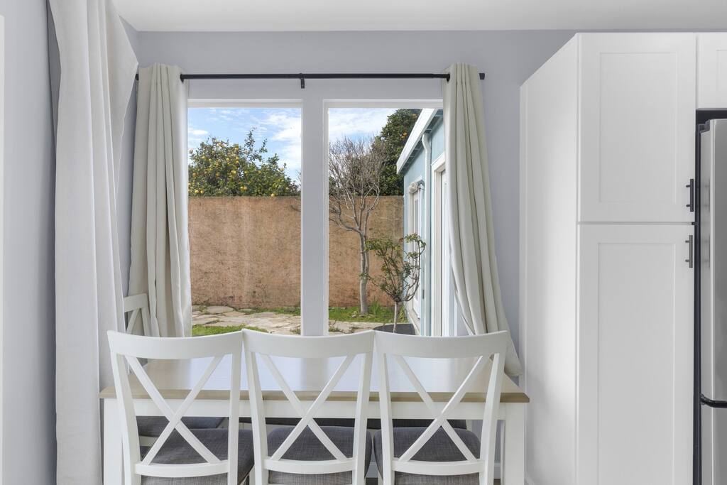 entire-house-near-monterey-with-jacuzzi/