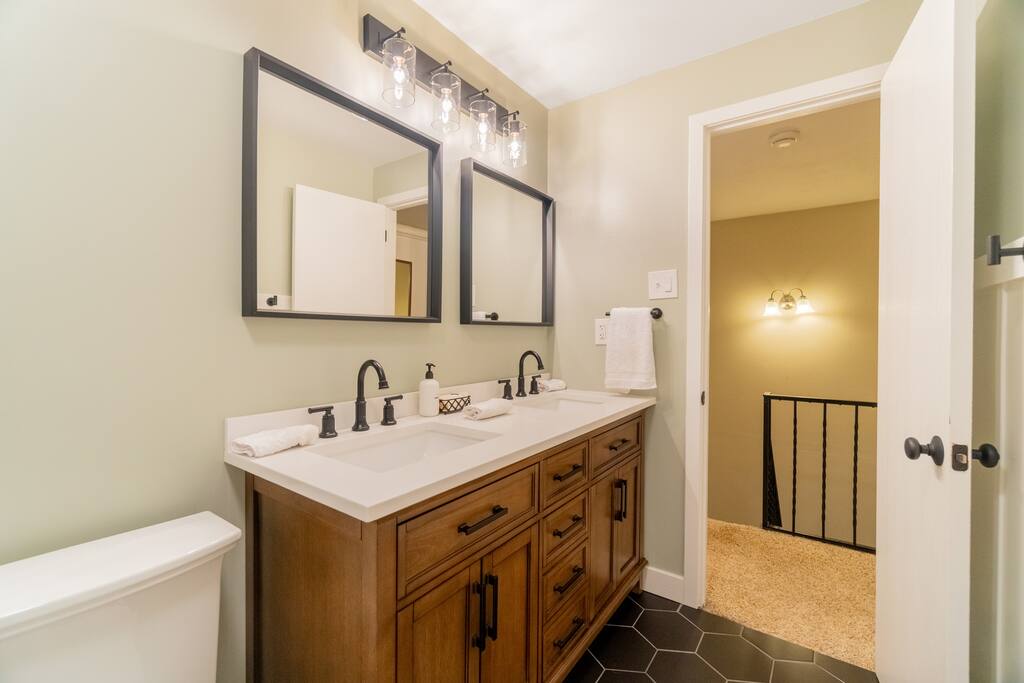 Plenty of lighting and mirror space to get ready for your day or night on the town. Hair dryer and other cosmetic supplies are also available.