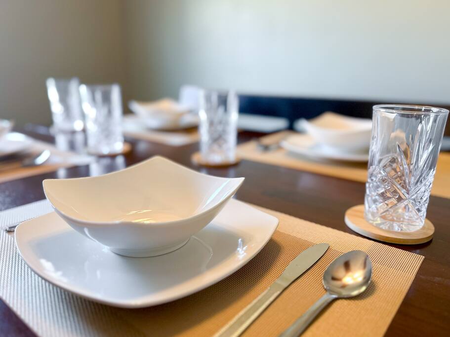 Our stylish plates and bowls are microwave and dishwasher safe.