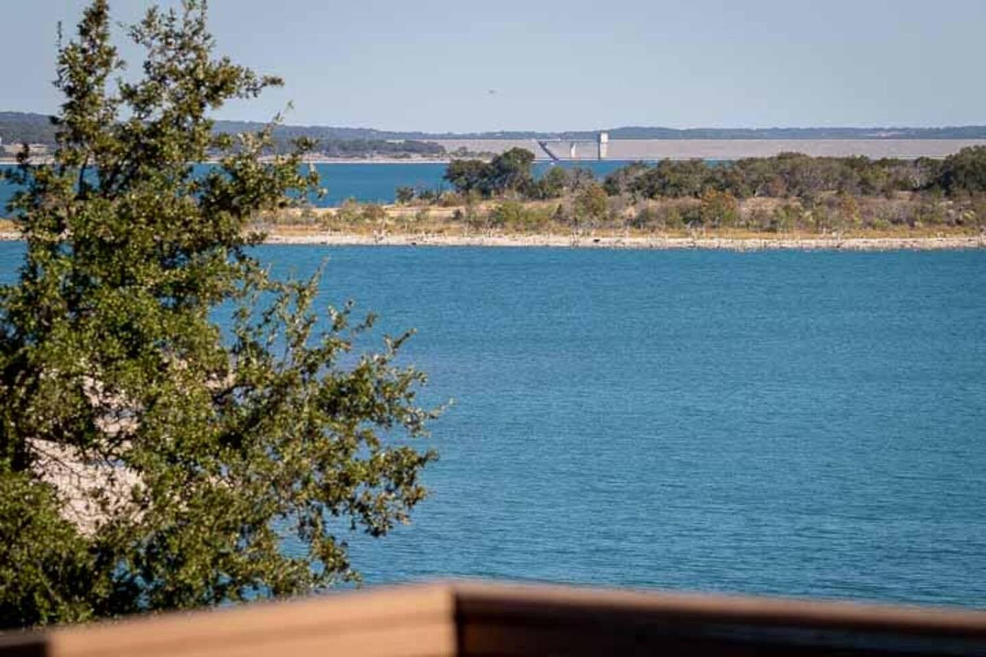 Views of Canyon Lake: Huge Deck & Fire Pit