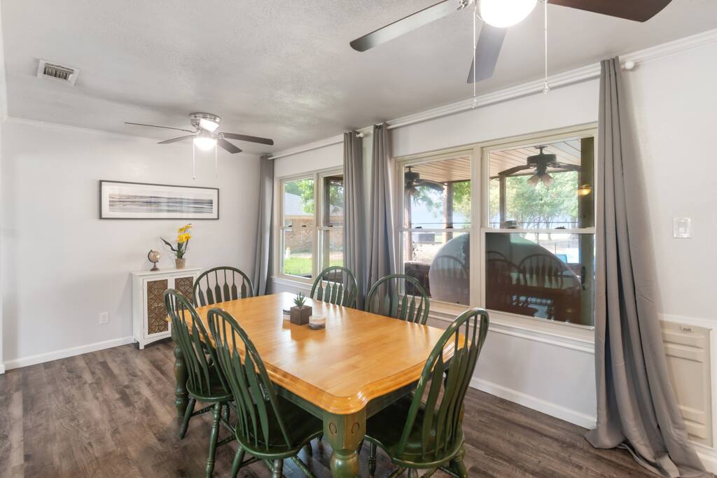 lakefront-bliss-at-cedar-creek-or-fire-pit-and-views/