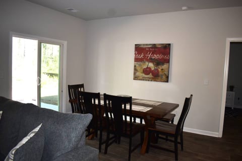 Calabash Comfort | Near Golf & Beach