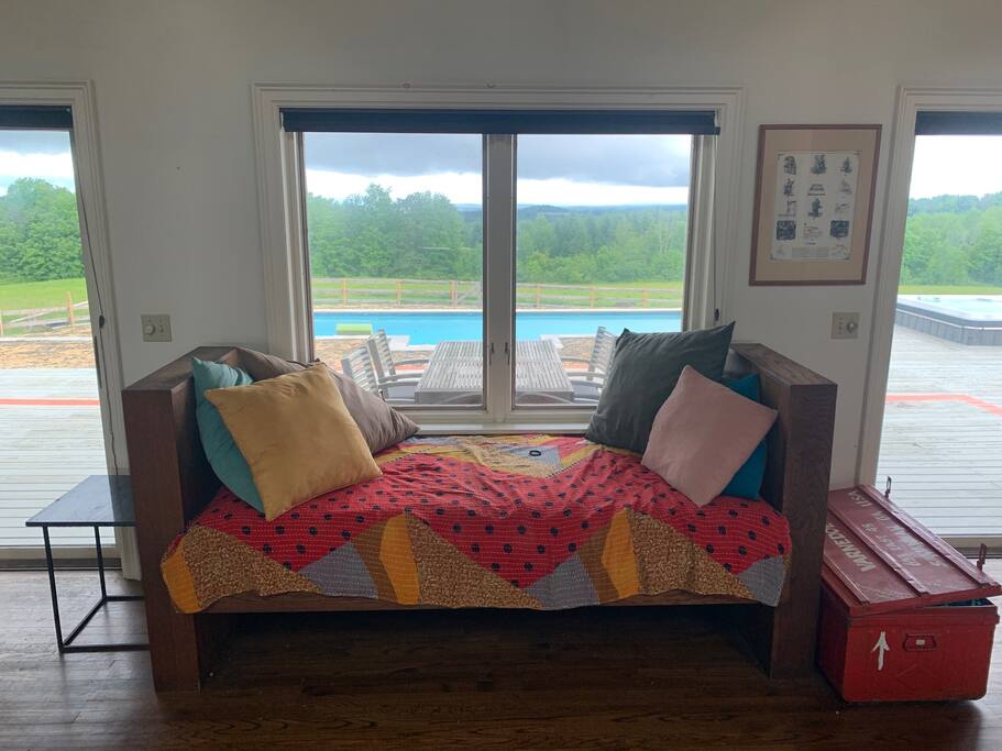 serene-farmhouse-villa-or-pool-or-hot-tub-or-grill/