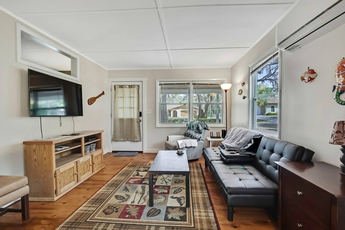 Secluded Retreat – Walk to Boat Launch!