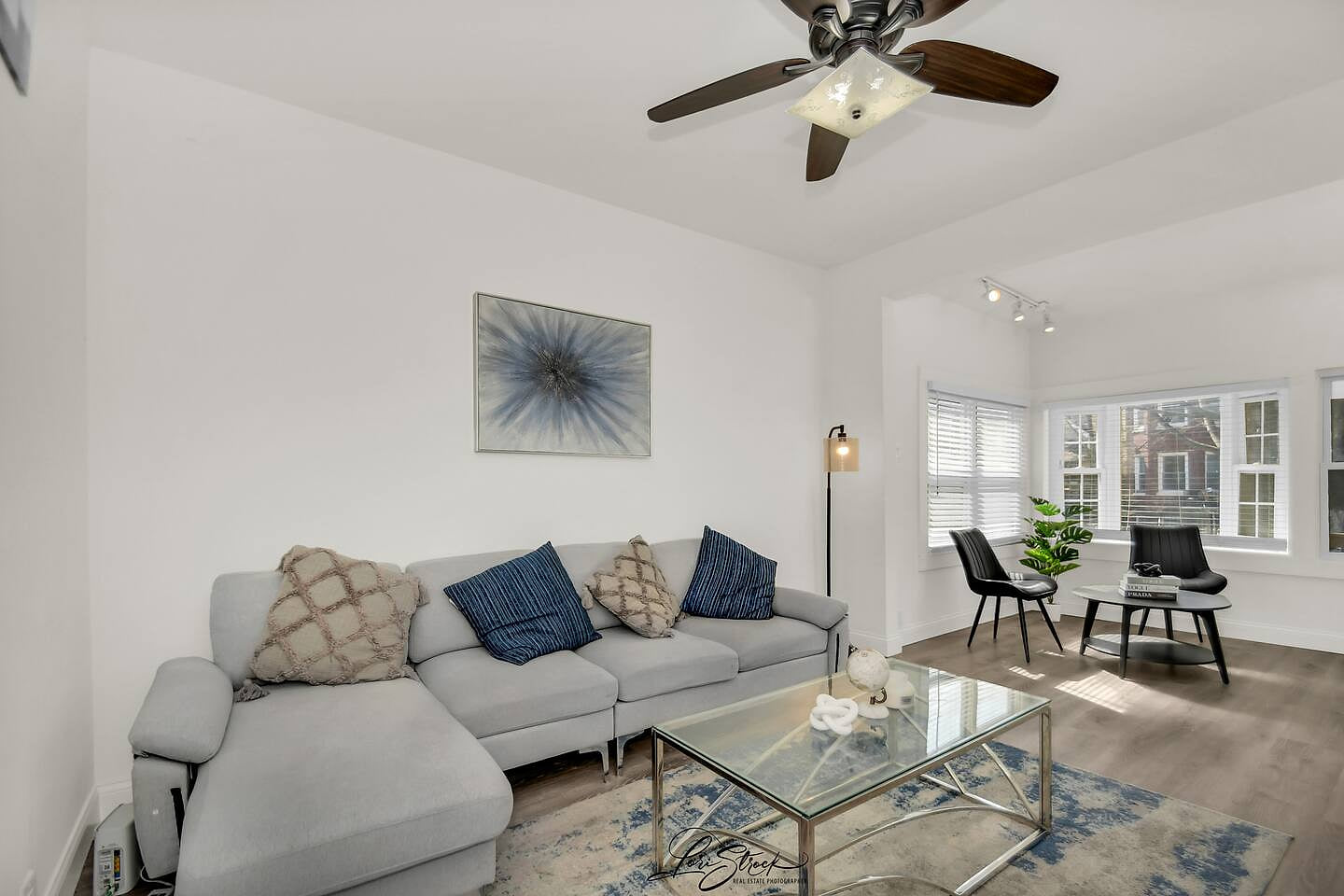 Stylish & Comfy Stay • Close to Downtown