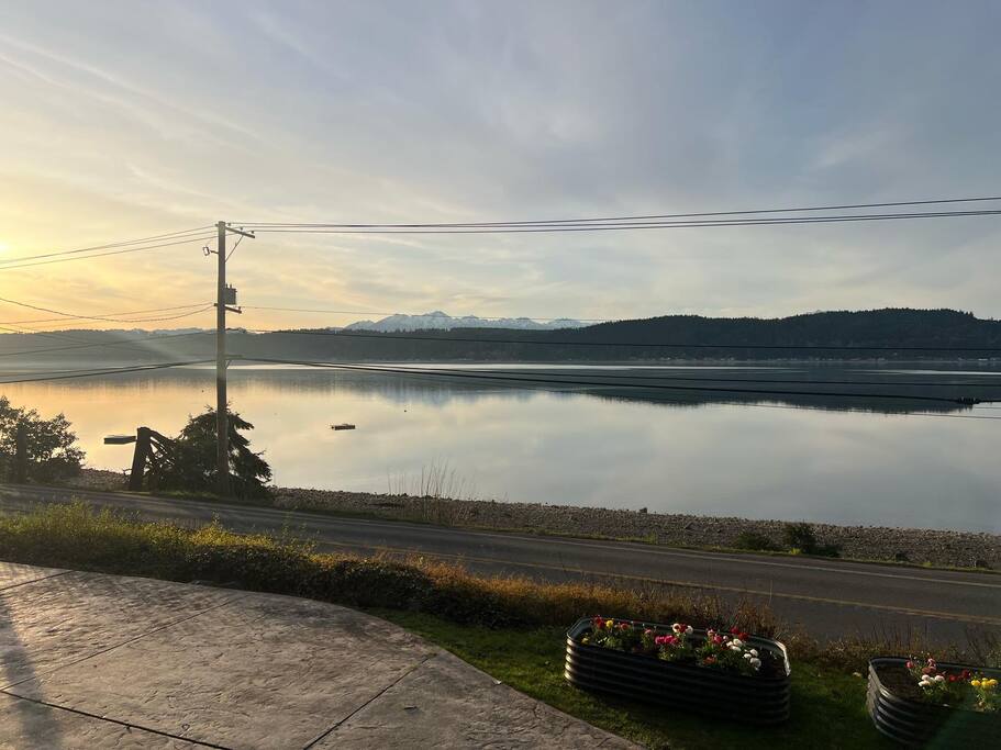 waterfront-bliss-on-coastal-hood-canal/