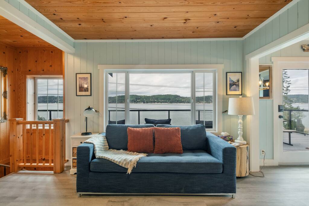 waterfront-bliss-on-coastal-hood-canal/
