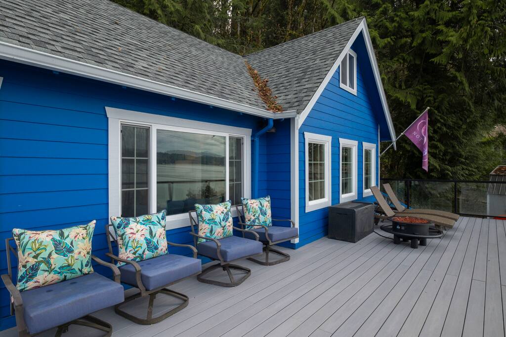 waterfront-bliss-on-coastal-hood-canal/