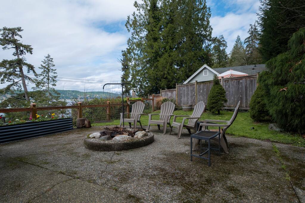 waterfront-bliss-on-coastal-hood-canal/