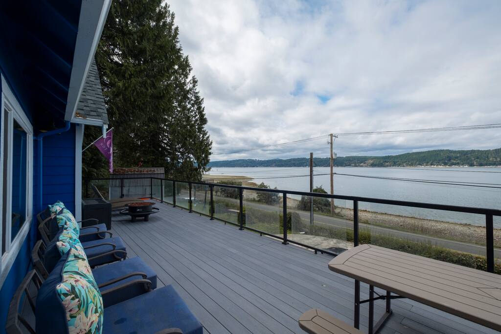 waterfront-bliss-on-coastal-hood-canal/