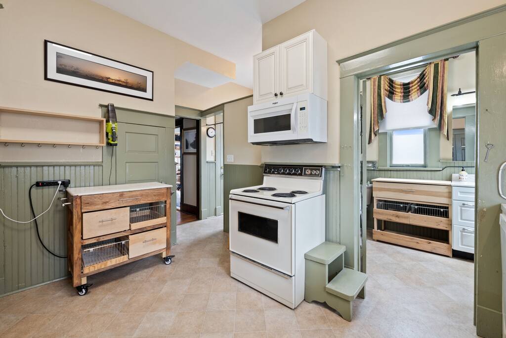 inn-luray-walkable-greenway-caverns-and-park/