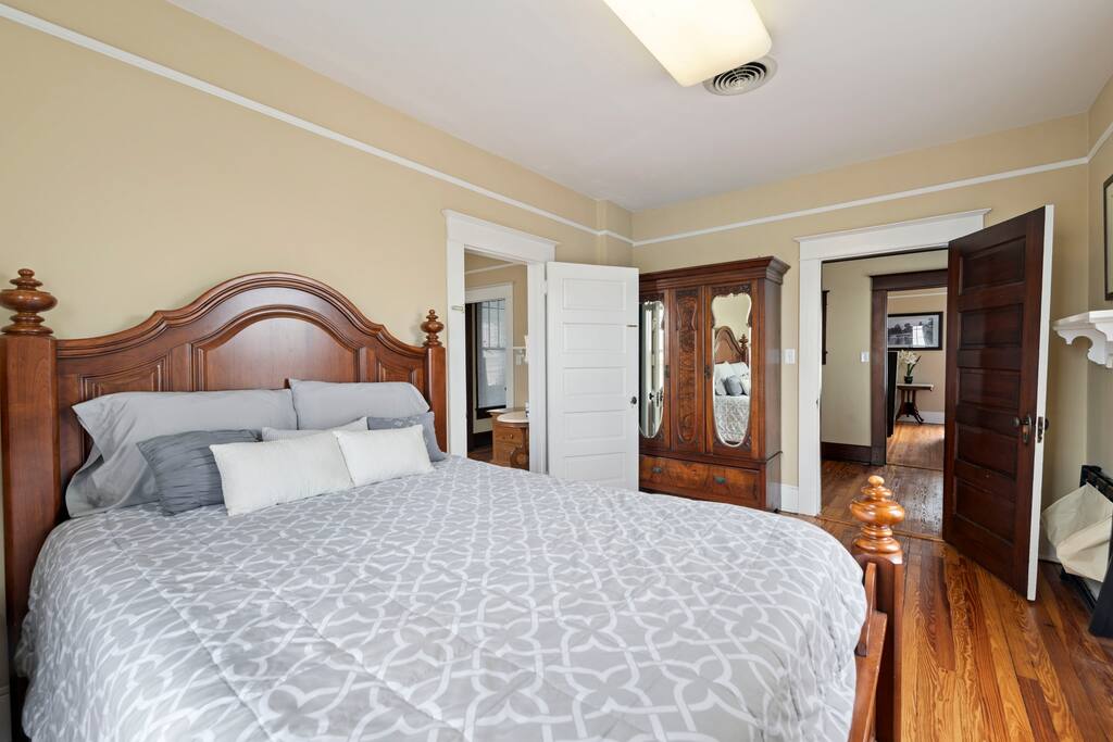 inn-luray-walkable-greenway-caverns-and-park/