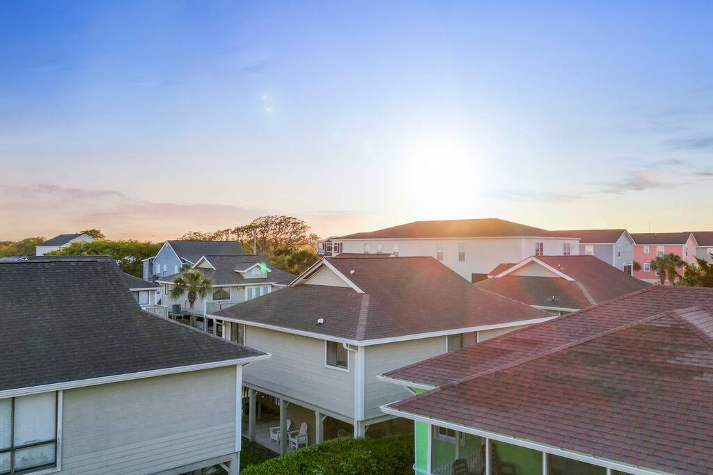 ocean-vibes-or-pet-friendly-walk-to-beach-+-pool/