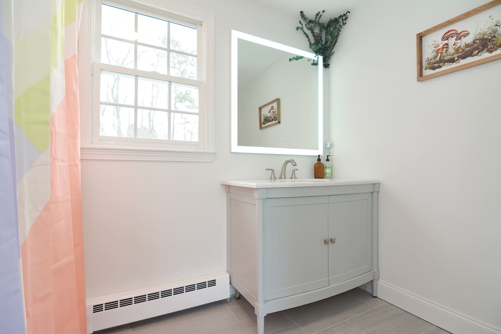 cape-cod-retreat-by-the-beach/