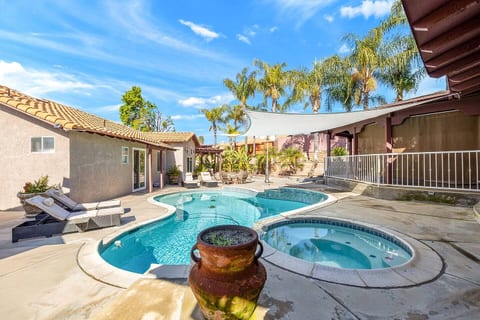 Resort-Style 5BR | Pool | Sleeps 13 | Pet-Friendly