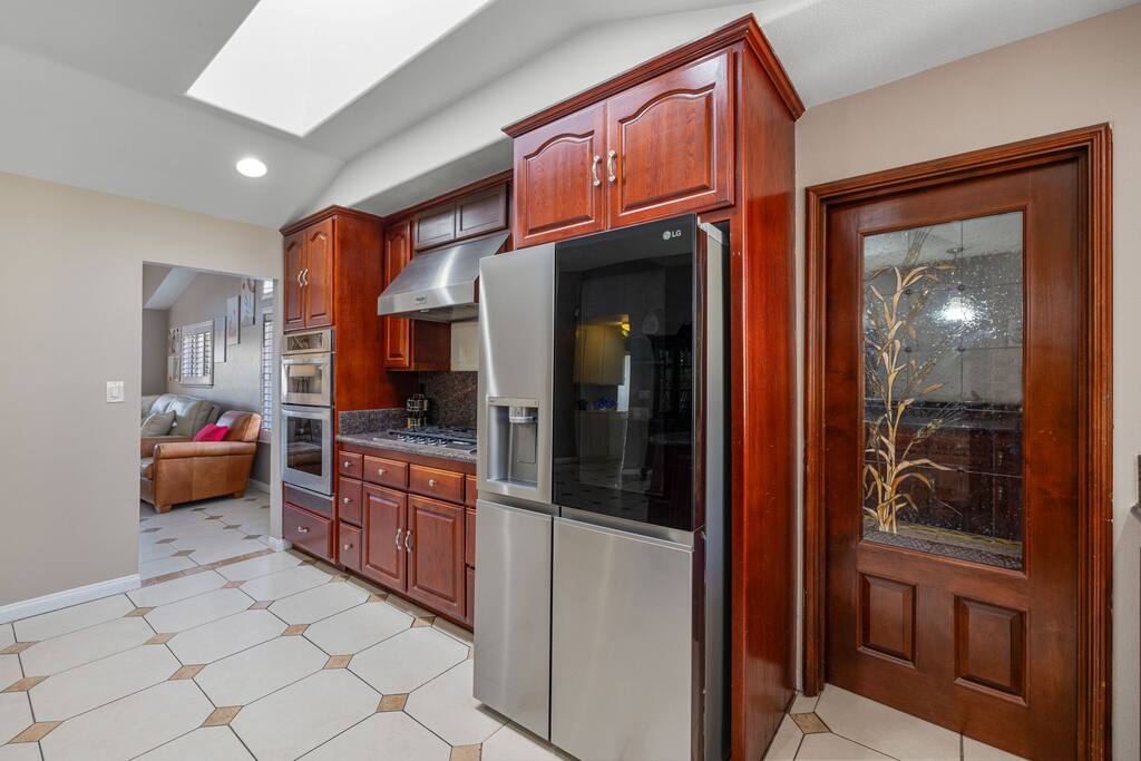 resort-style-5br-or-pool-or-sleeps-13-or-pet-friendly/