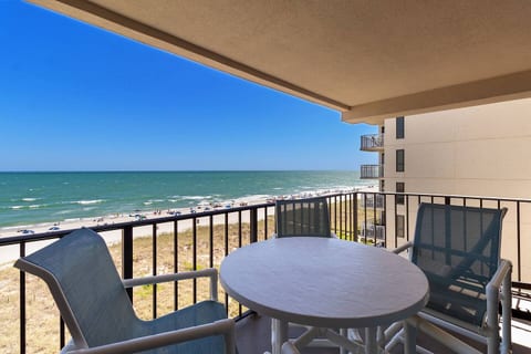 Waves & Views | Beach Condo w/ Balcony + Pool